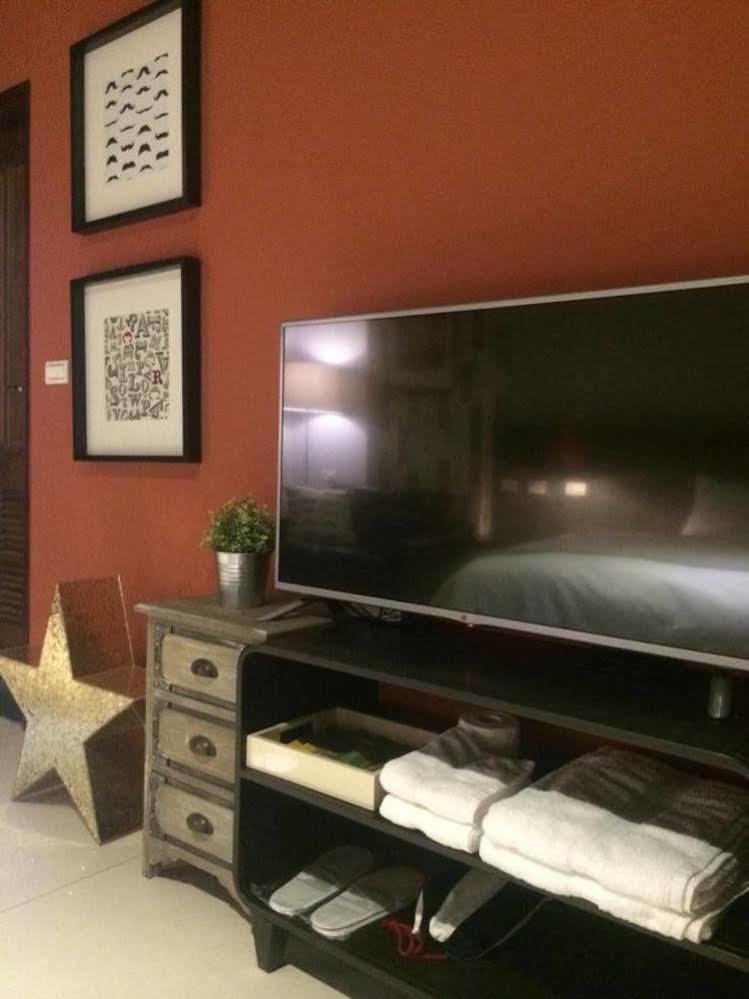 Huzi Room Tainan Eksteriør bilde