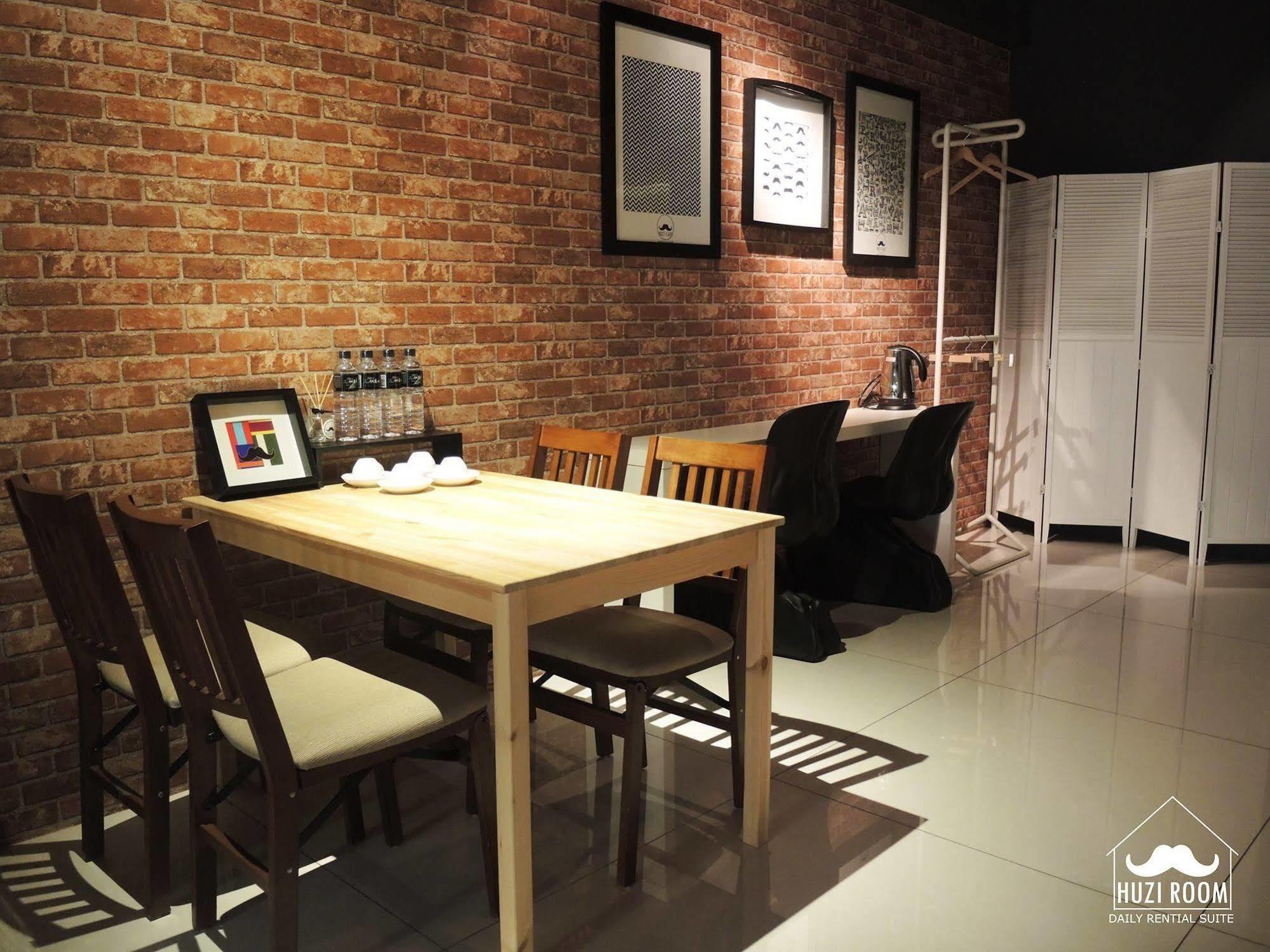 Huzi Room Tainan Eksteriør bilde
