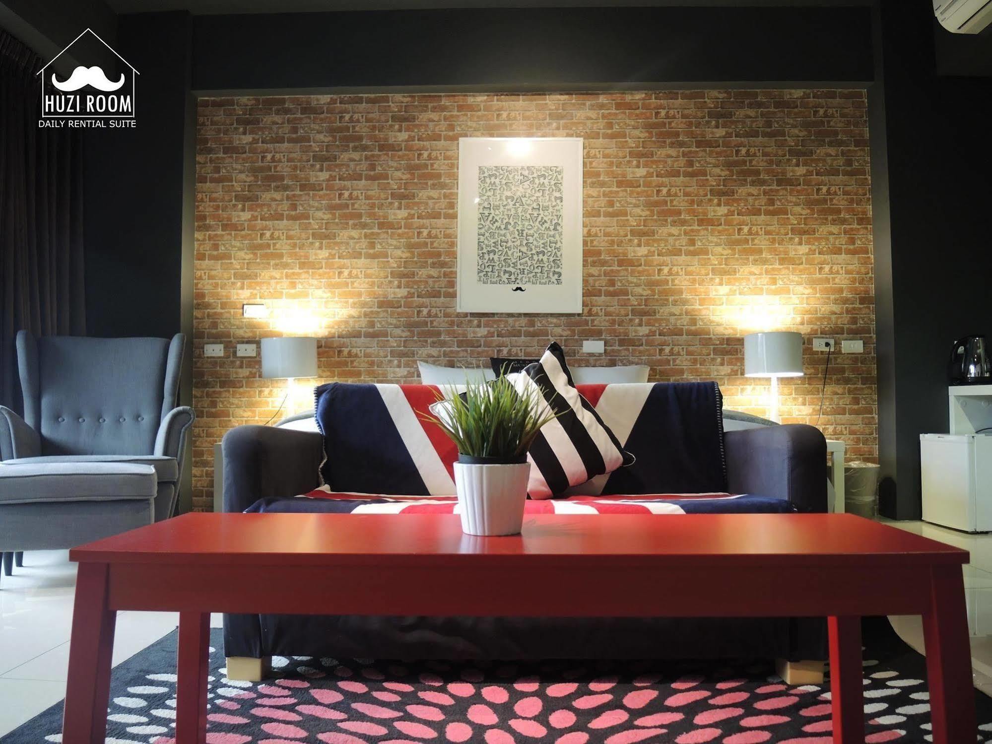 Huzi Room Tainan Eksteriør bilde